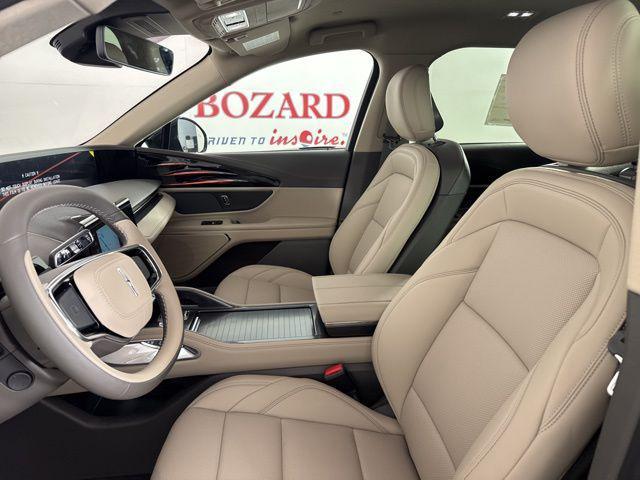 new 2025 Lincoln Nautilus car, priced at $50,126