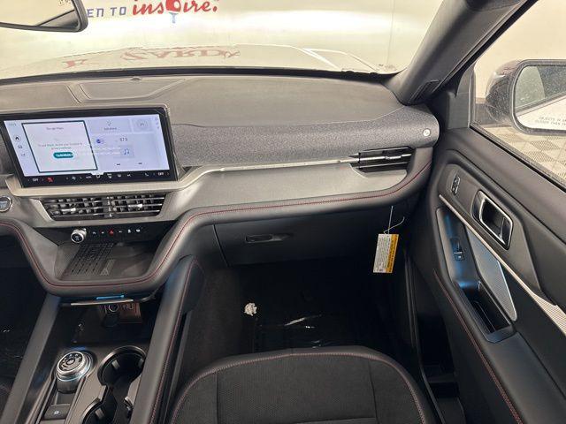 new 2025 Ford Explorer car, priced at $61,270