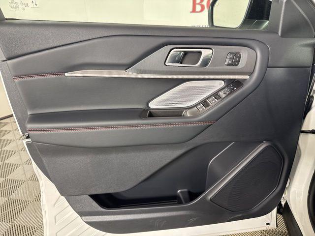 new 2025 Ford Explorer car, priced at $61,270