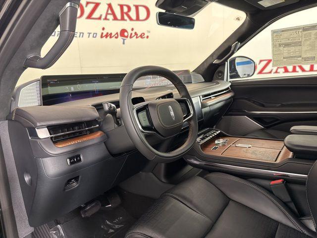 new 2025 Lincoln Navigator car, priced at $122,835