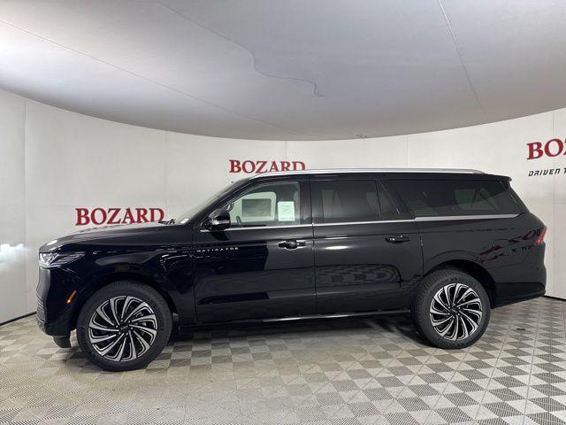 new 2025 Lincoln Navigator car, priced at $122,835