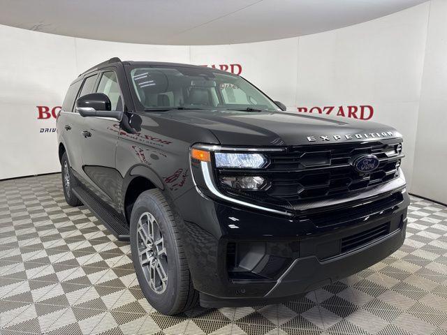 new 2025 Ford Expedition car, priced at $68,345