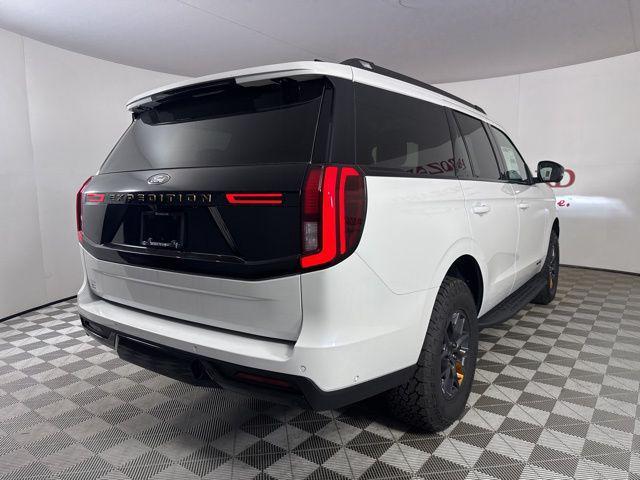new 2025 Ford Expedition car, priced at $82,398