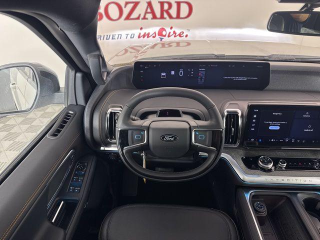 new 2025 Ford Expedition car, priced at $82,398