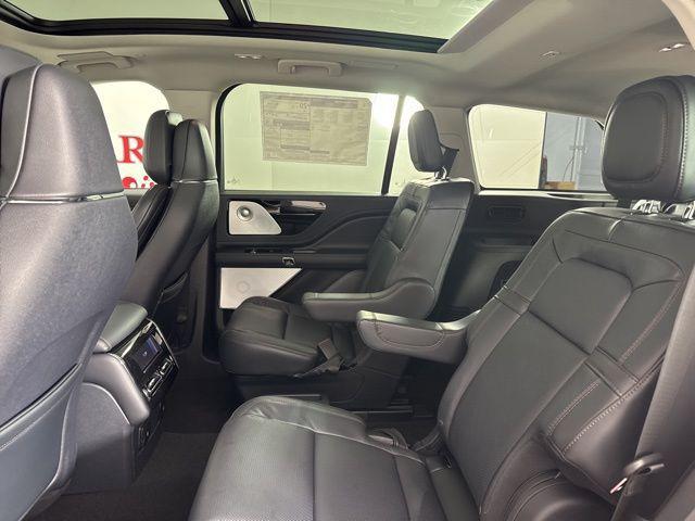 new 2025 Lincoln Aviator car, priced at $72,727