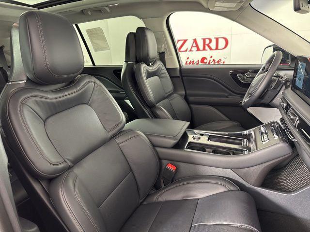 new 2025 Lincoln Aviator car, priced at $72,727