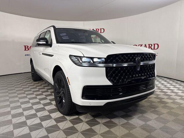new 2025 Lincoln Navigator car, priced at $112,930