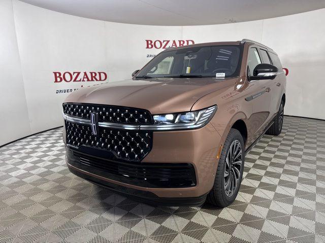 new 2025 Lincoln Navigator car, priced at $123,435