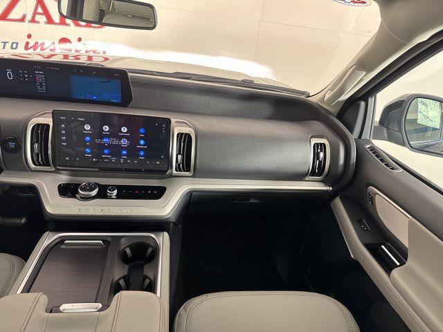 new 2025 Ford Expedition car, priced at $65,539