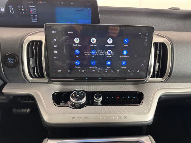 new 2025 Ford Expedition car, priced at $65,539