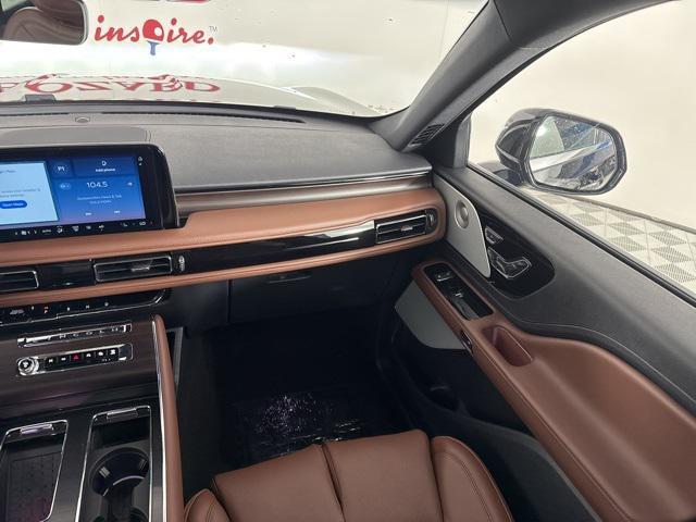 new 2025 Lincoln Aviator car, priced at $70,556