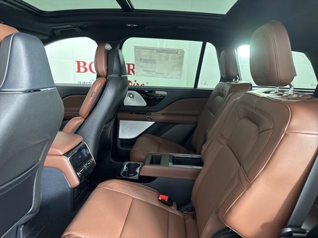 new 2025 Lincoln Aviator car, priced at $70,556