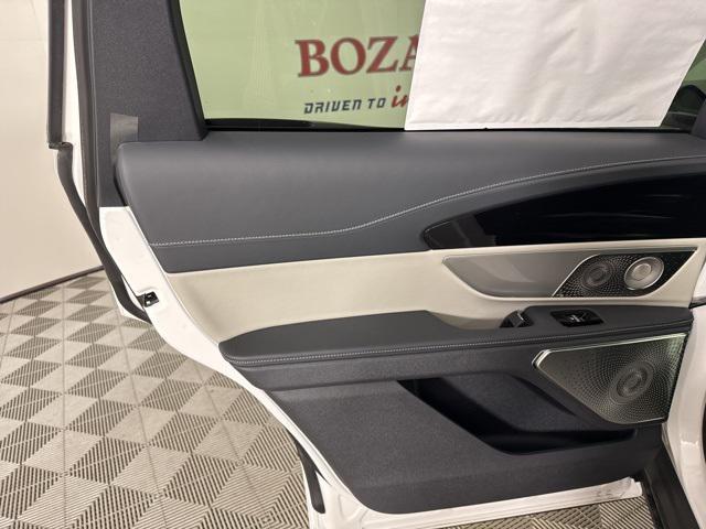 new 2025 Lincoln Nautilus car, priced at $68,267