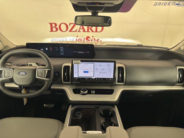 new 2025 Ford Expedition Max car, priced at $69,736