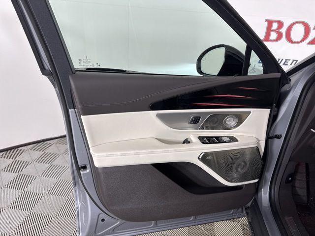 new 2025 Lincoln Nautilus car, priced at $68,832