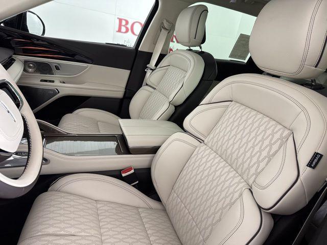 new 2025 Lincoln Nautilus car, priced at $68,832