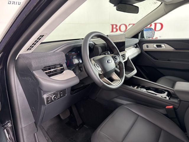 new 2025 Ford Explorer car, priced at $44,100