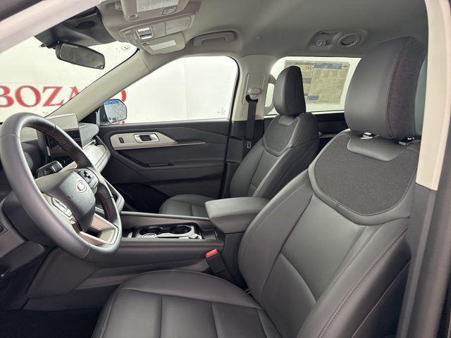 new 2025 Ford Explorer car, priced at $44,100