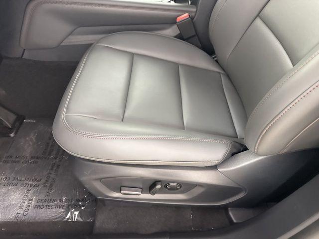 new 2025 Ford Explorer car, priced at $44,100