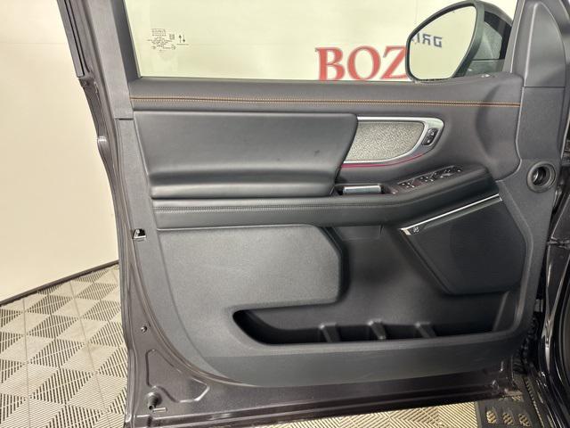 new 2025 Ford Expedition car, priced at $83,580