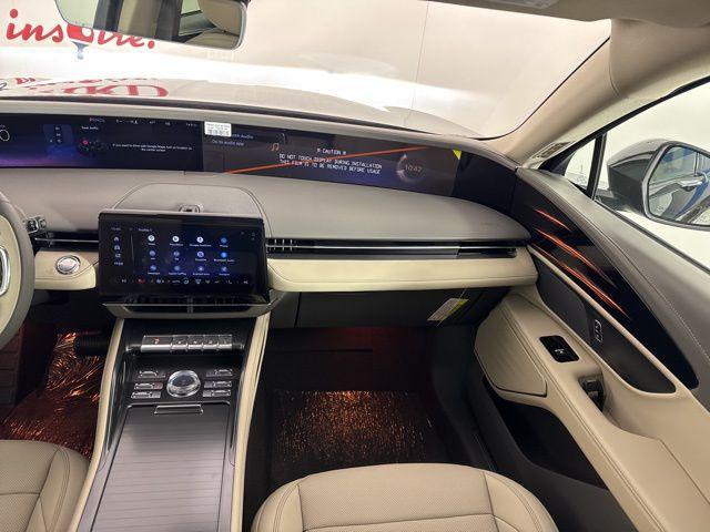 new 2025 Lincoln Nautilus car, priced at $50,126