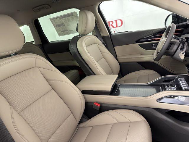 new 2025 Lincoln Nautilus car, priced at $50,126