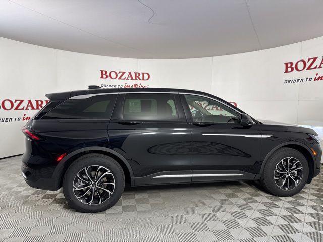 new 2025 Lincoln Nautilus car, priced at $50,126