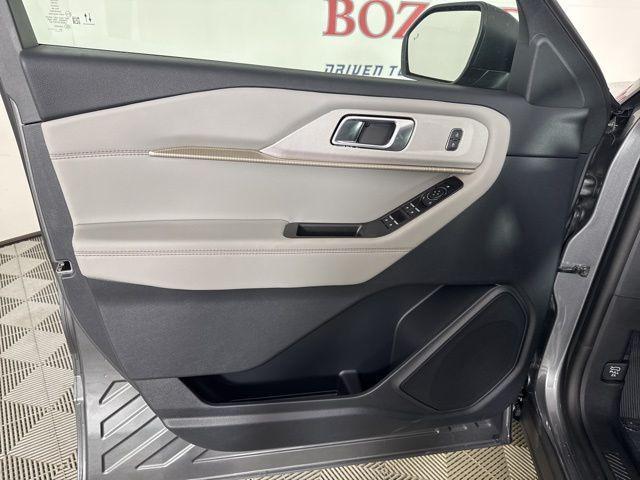 new 2025 Ford Explorer car, priced at $42,907