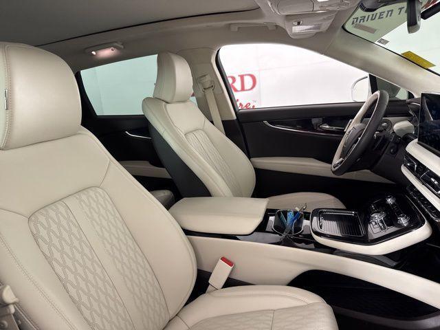 used 2022 Lincoln Nautilus car, priced at $45,000