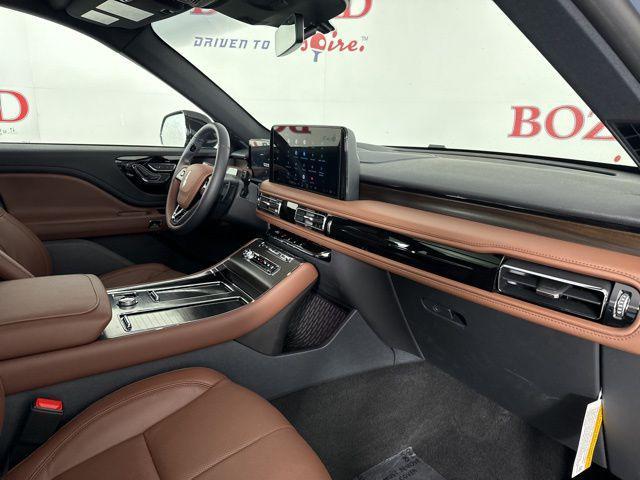 new 2025 Lincoln Aviator car, priced at $61,293