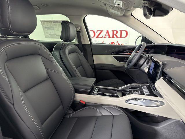 new 2025 Lincoln Nautilus car, priced at $48,976