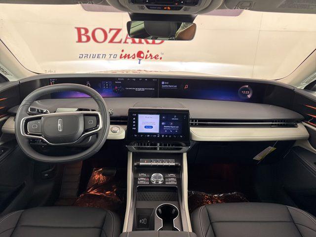 new 2025 Lincoln Nautilus car, priced at $48,976