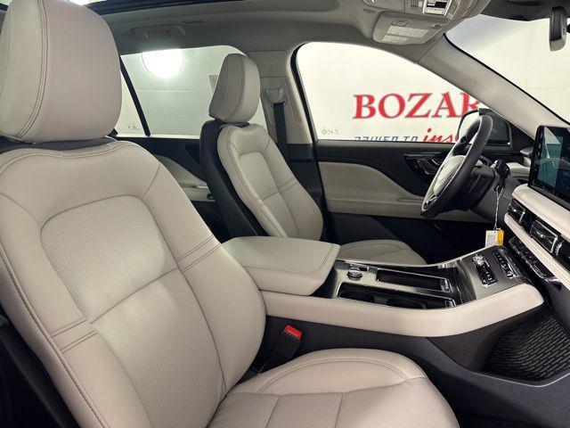 new 2025 Lincoln Aviator car, priced at $65,270