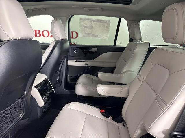 new 2025 Lincoln Aviator car, priced at $65,270