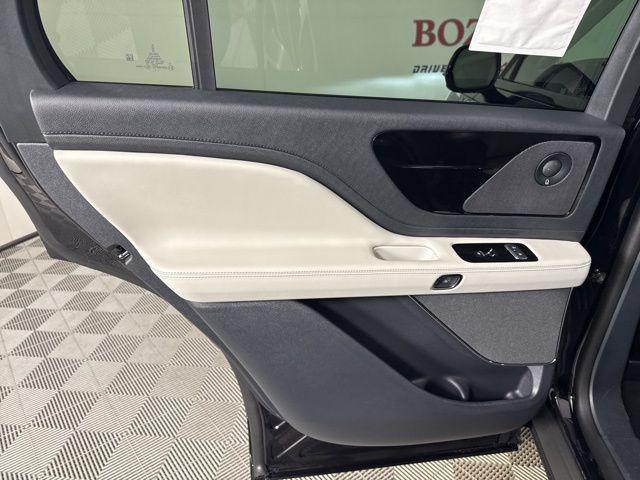new 2025 Lincoln Aviator car, priced at $65,270