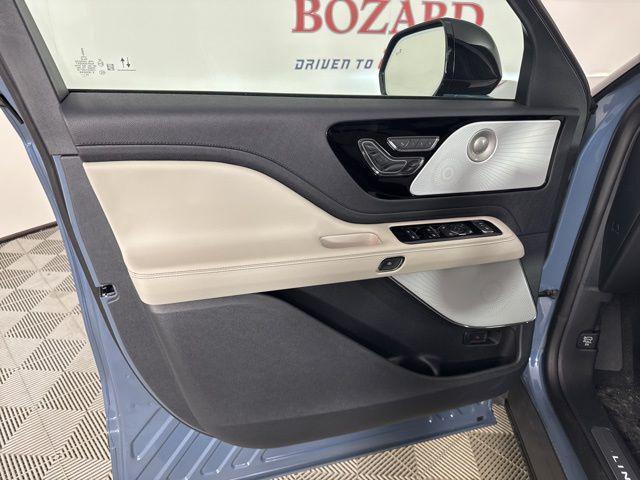 new 2025 Lincoln Aviator car, priced at $69,127