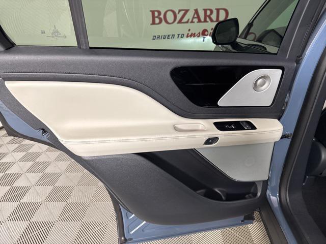 new 2025 Lincoln Aviator car, priced at $74,659