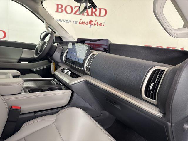 new 2025 Ford Expedition car, priced at $66,841
