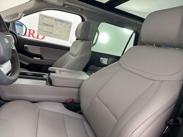 new 2025 Ford Expedition car, priced at $66,841
