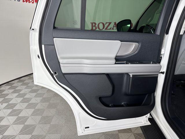 new 2025 Ford Expedition car, priced at $66,841