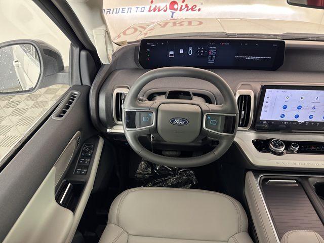 new 2025 Ford Expedition car, priced at $66,841