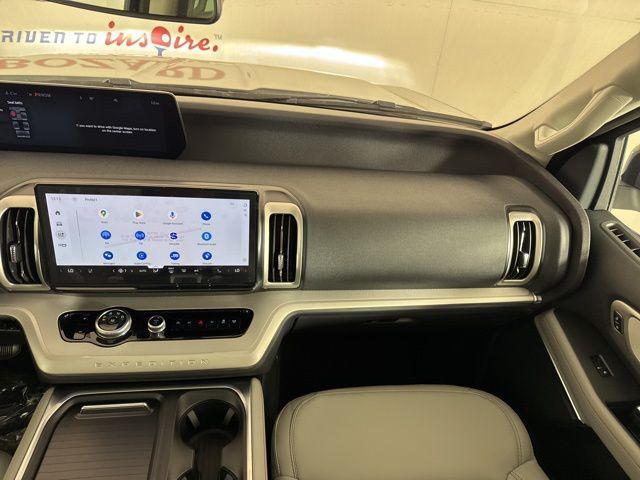 new 2025 Ford Expedition car, priced at $66,841