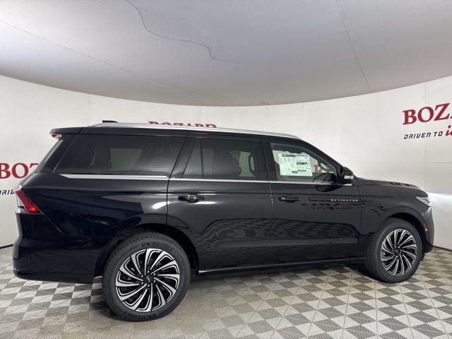 new 2025 Lincoln Navigator car, priced at $118,435