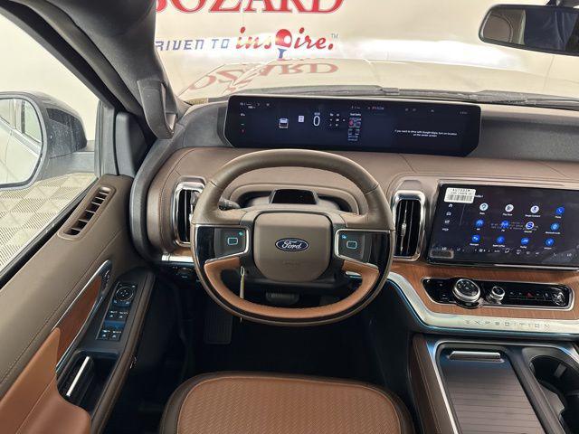 new 2025 Ford Expedition car, priced at $84,971