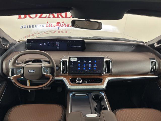 new 2025 Ford Expedition car, priced at $84,971