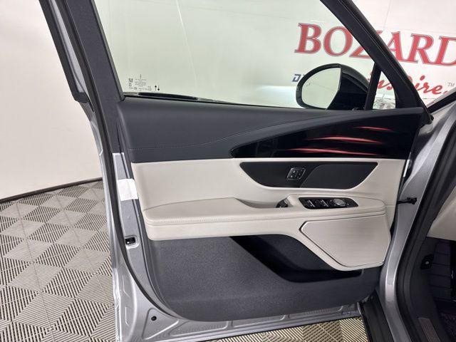 new 2026 Lincoln Nautilus car, priced at $55,285