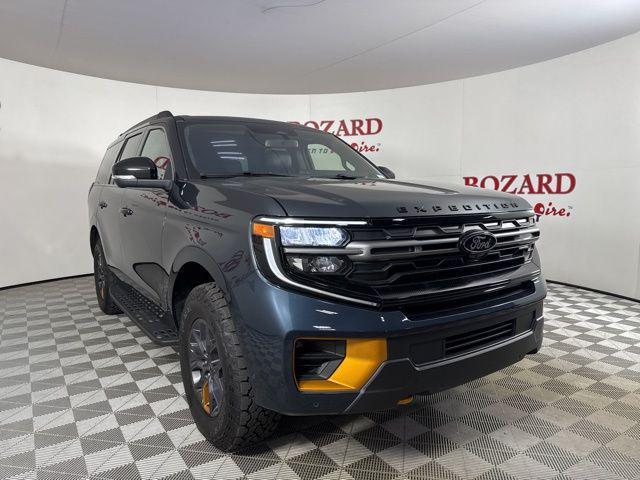 new 2025 Ford Expedition car, priced at $81,073