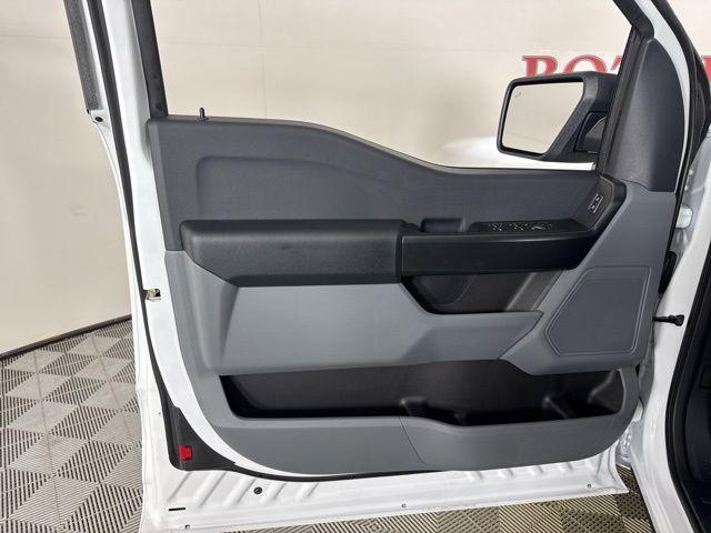 new 2025 Ford F-150 car, priced at $43,377