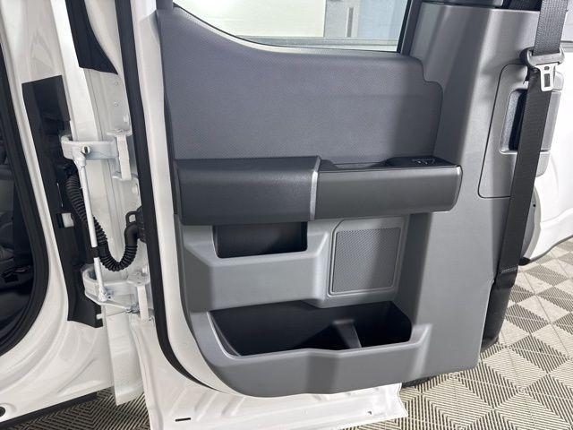 new 2025 Ford F-150 car, priced at $43,377