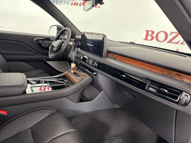new 2025 Lincoln Aviator car, priced at $87,490